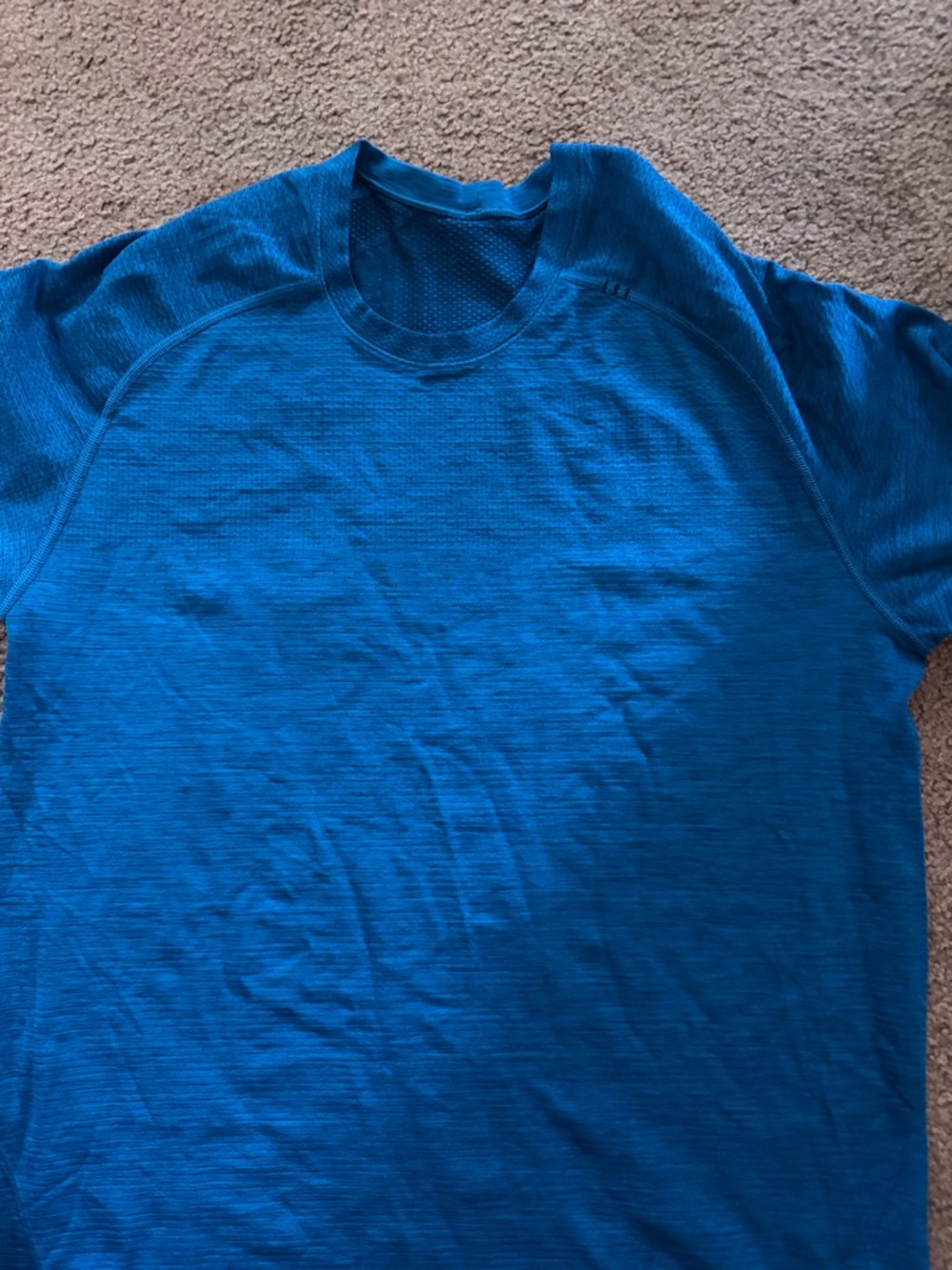 lululemon athletica Men's Electric Blue Crew Shirt